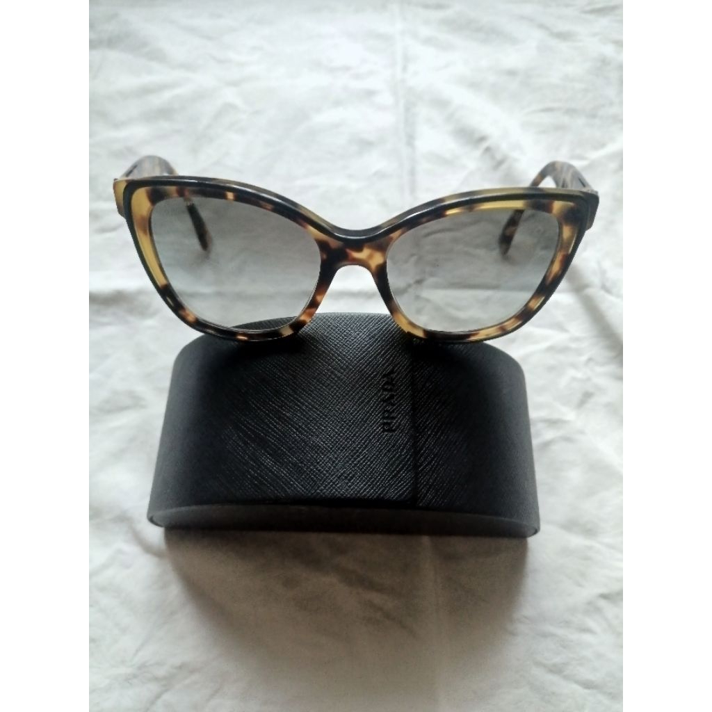 Kacamata Prada Authentic