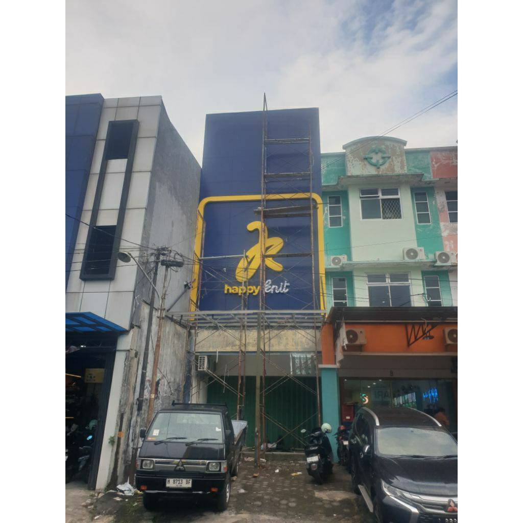 latter huruf timbul, neon box, latter acrylic  huruf timbul acrylic