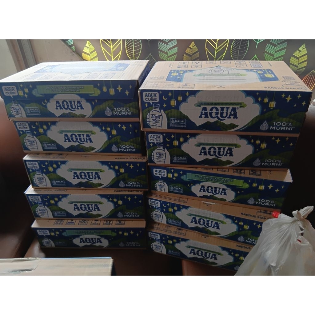 aqua mini botol 220x 24 aqua cube