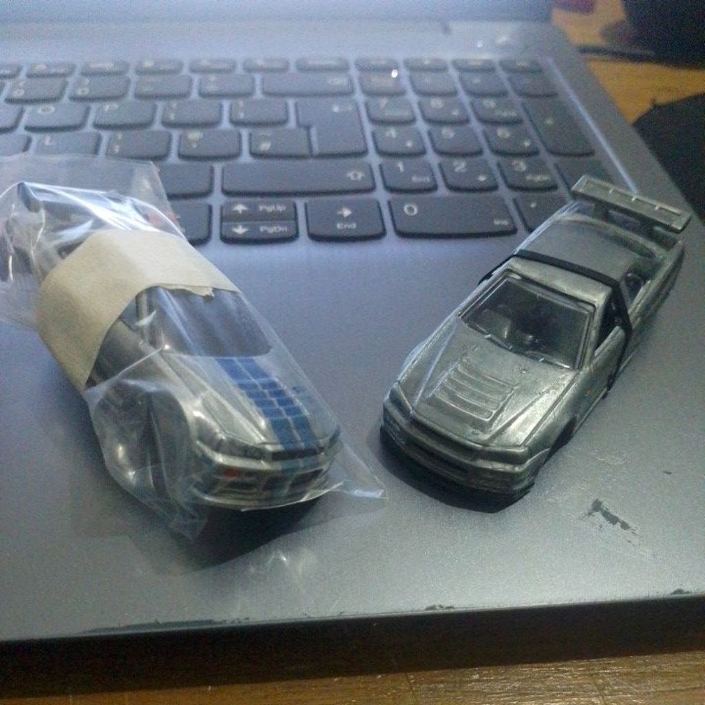 Paket Hotwheels R34