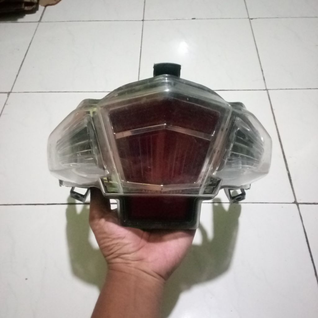 lampu belakang Xeon Rc /Gt 125 Original Copotan