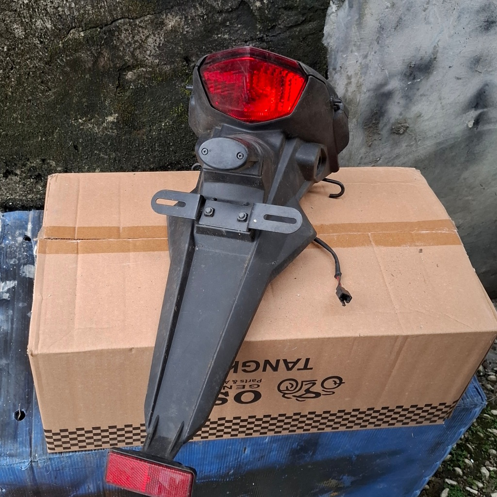 Spakbor belakang ninja ninja 250 karbu original copotan