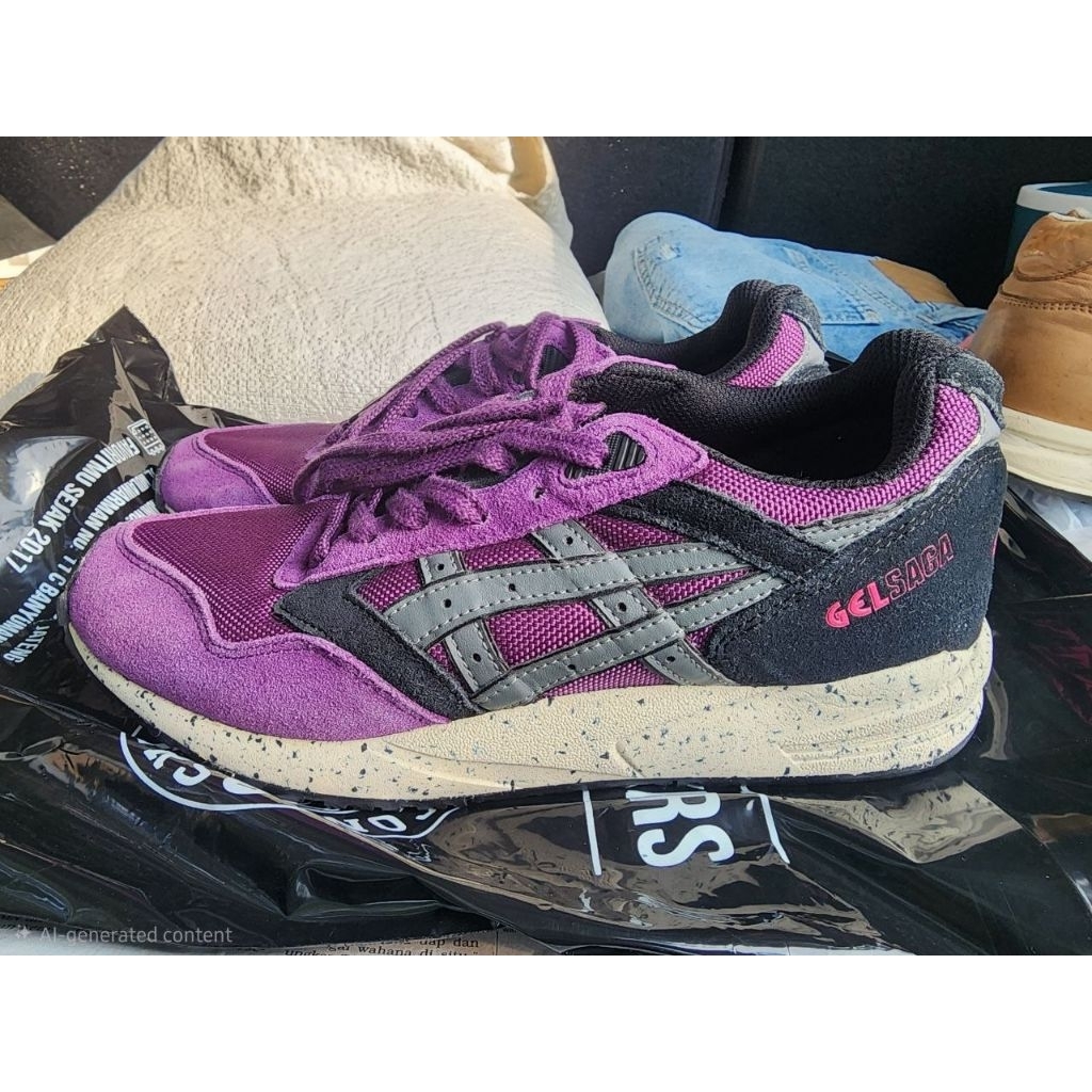 PRELOVED SEPATU ASICS GEL LYTE SIZE 40