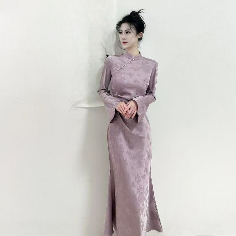 Gaun cheongsam ungu modifikasi terbaru untuk wanita