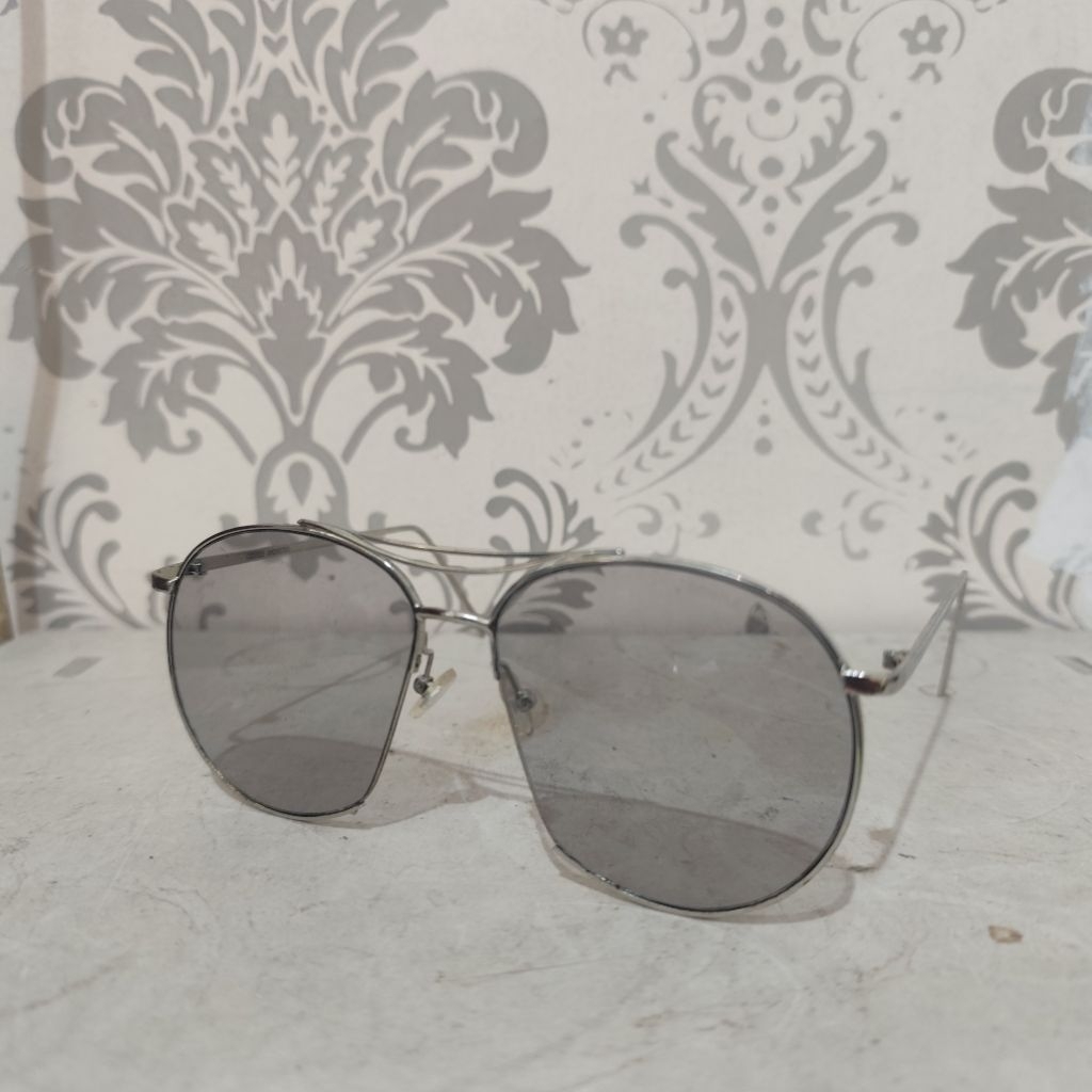 Kacamata fashion Gentle Monster preloved