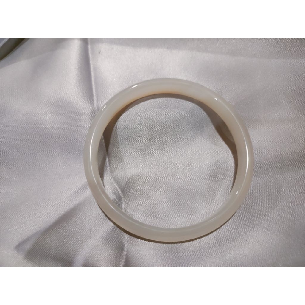 Bangle White Agate