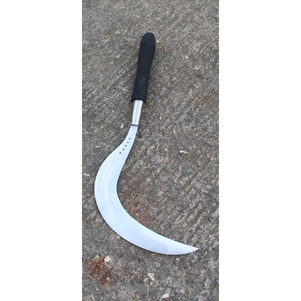 arit/sabit rumput asli baja, khas madura