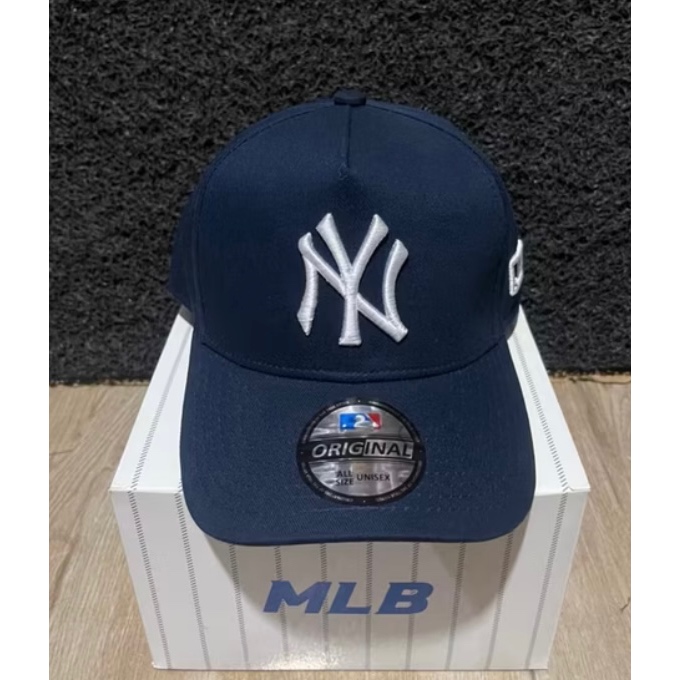 TOPI BASEBALL MLB NY WHITE LOGO ORIGINAL NAVY CAPS / TOPI BASEBALL MLB PRIA WANITA / TOPI BEST SELLE