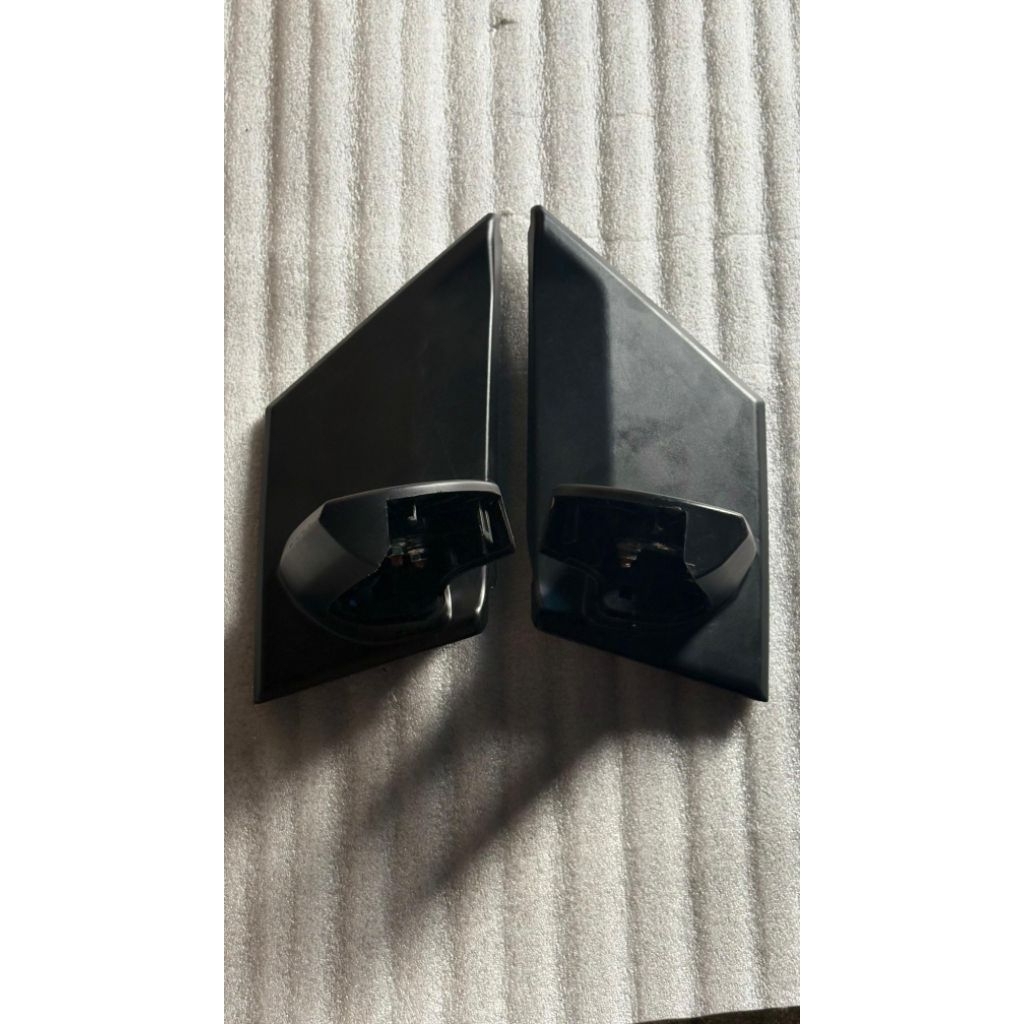 tangkai pangkon spion Toyota Agya original