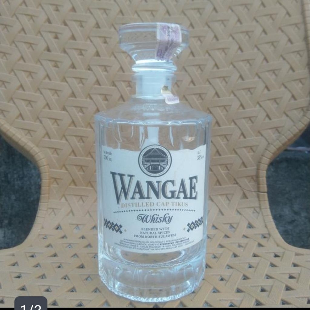 botol antik bekas WANG AE