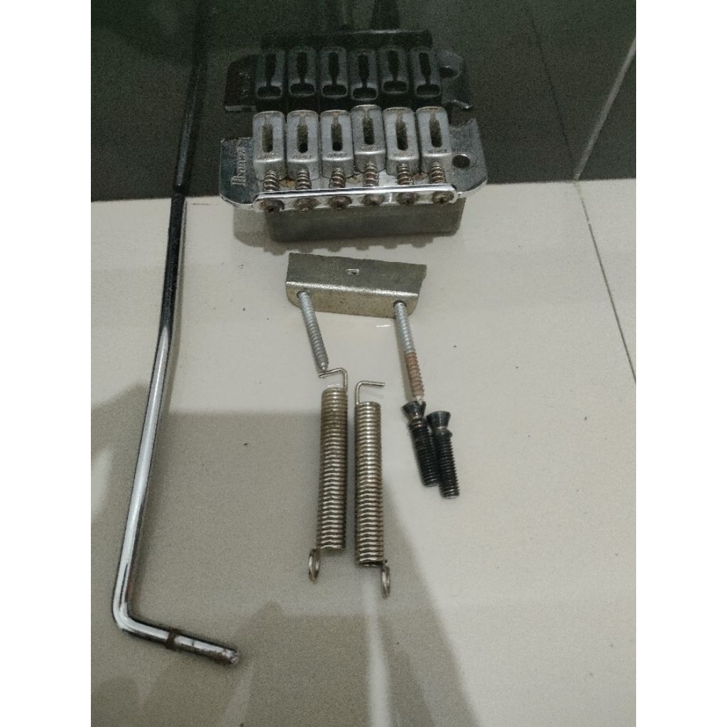 TREMOLO ORIGINAL 2 PIVOT IBANEZ
