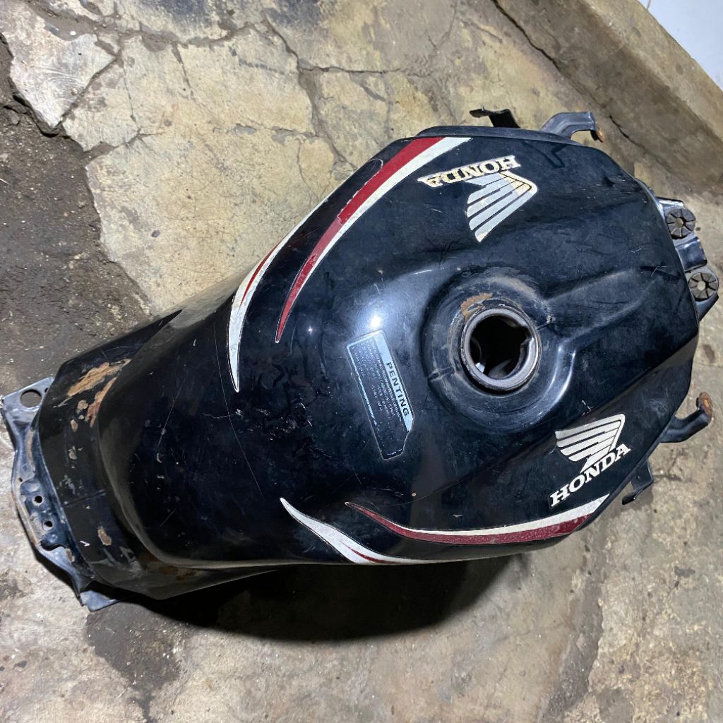 Tangki Bensin Motor CB150R Old K15
