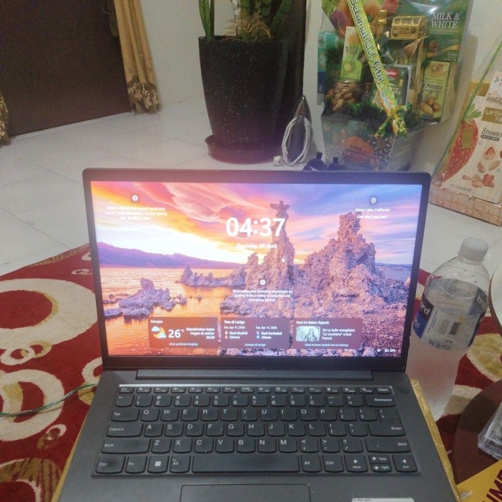 Laptop Lenovo Ideapad Slim 3i 14 inch Desain Tipis dan Ringan