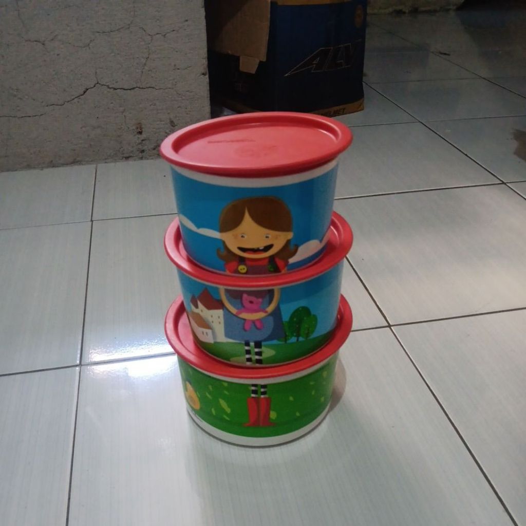 Happy canister jojo tupperware