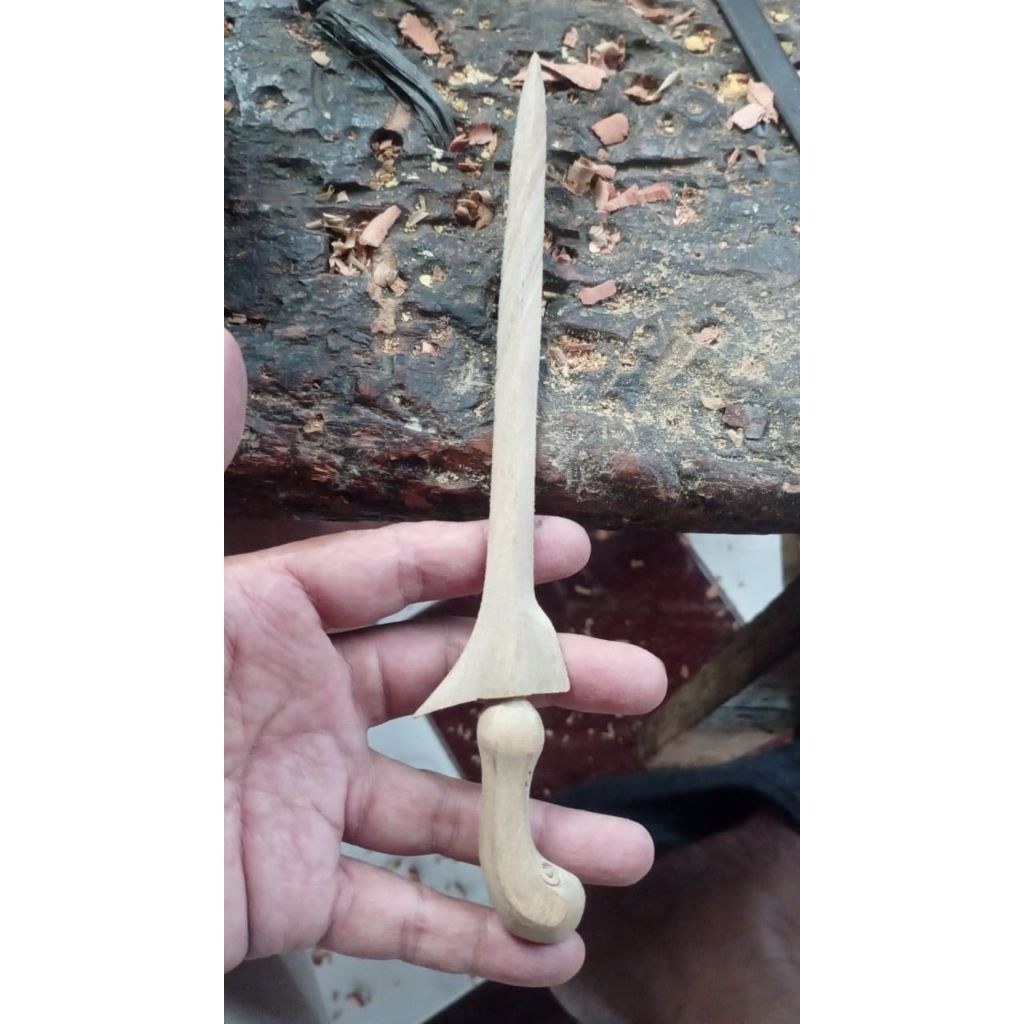 Keris Bahan Kayu Jati Souvernir kerajinan Keris Handycraft Keris Keris Kayu Jati asli jepara