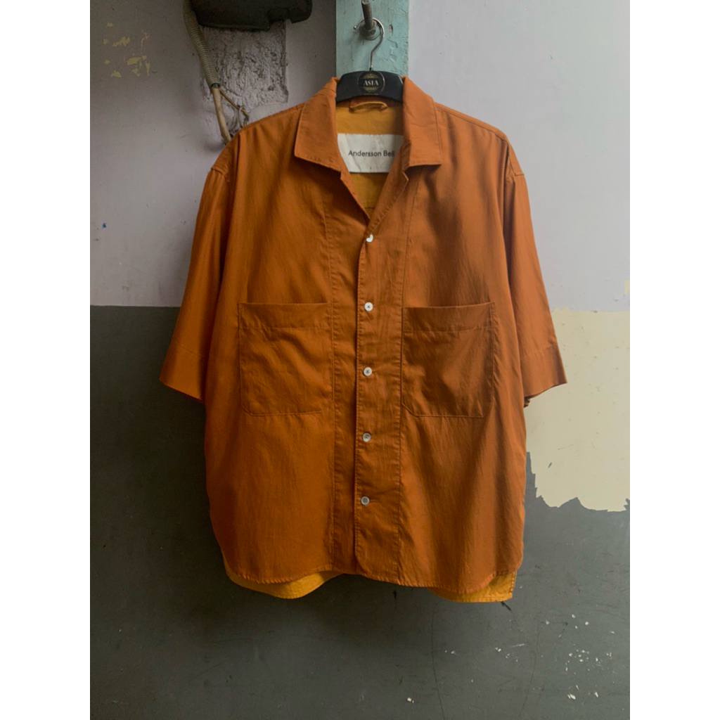 kemeja pria lengan pendek polos Andersson Bell preloved