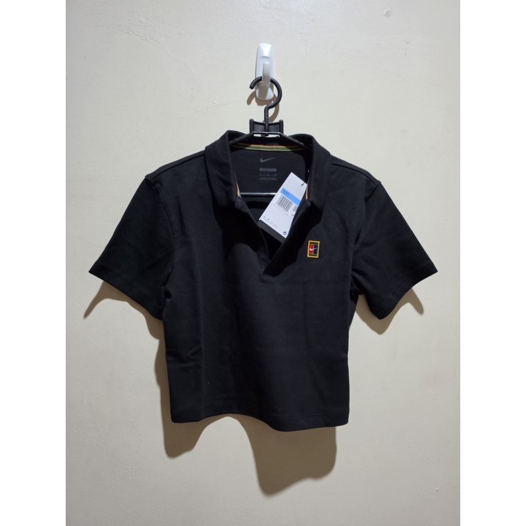 Baju Polo Tenis Wanita NikeCourt Heritage Black Crop Women