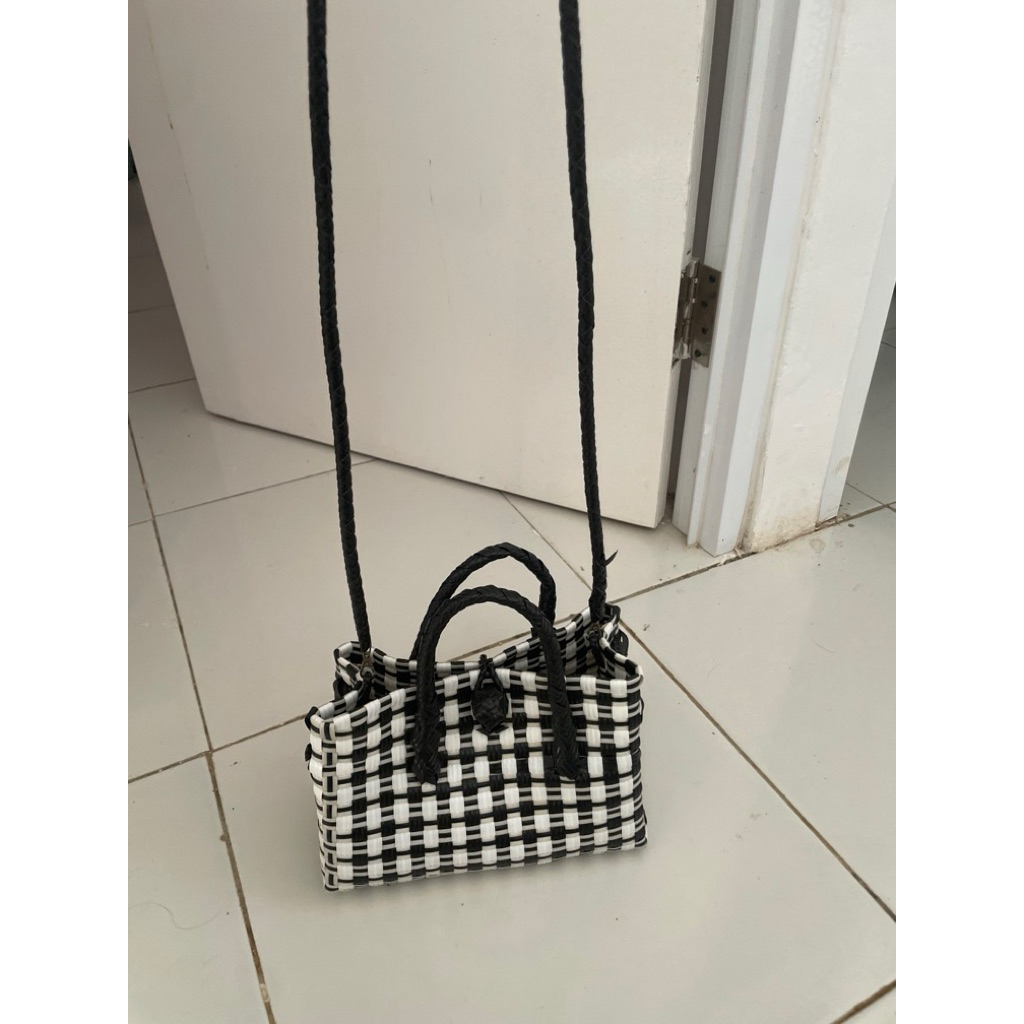 preloved tas anyaman