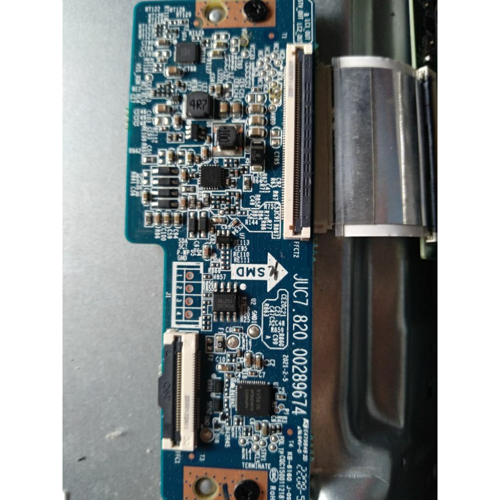 T con Biru. Tv Changhong. Tipe L32G7N.Original