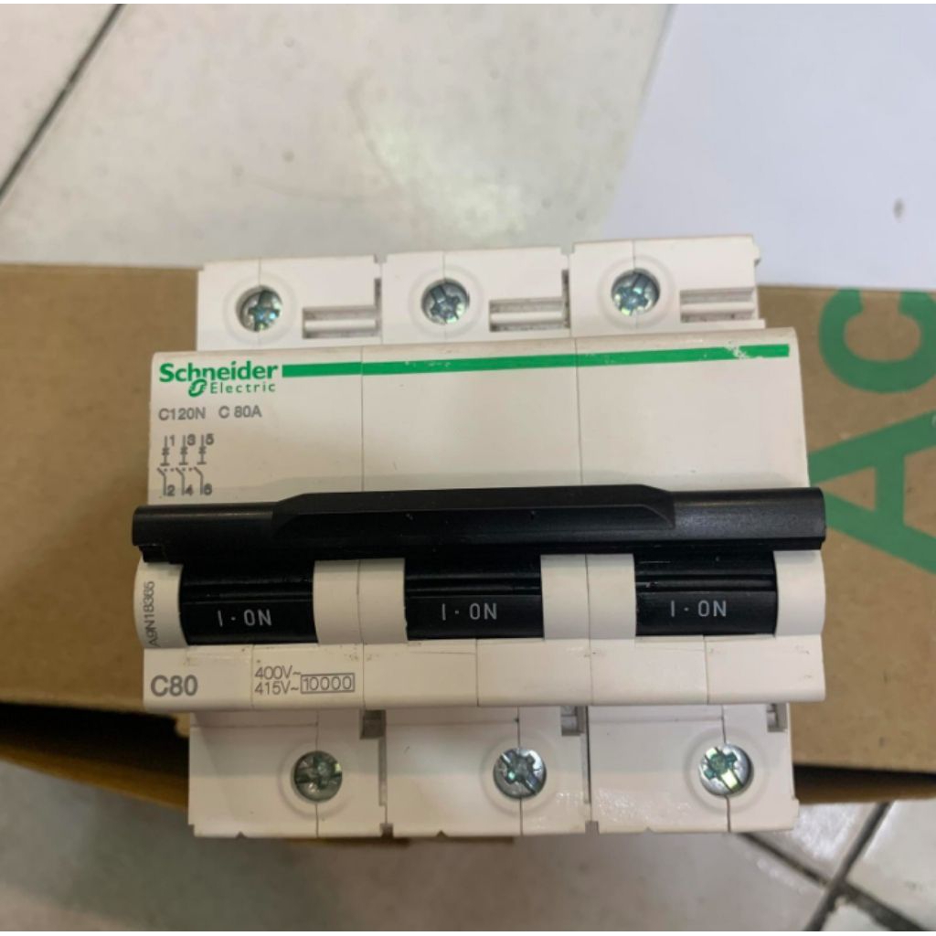 MCB C120N 3P 80A SCHNEIDER