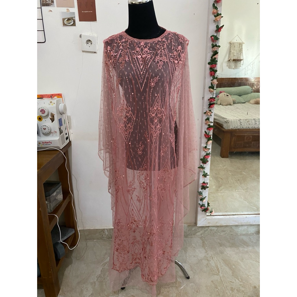 Outer brokat pink