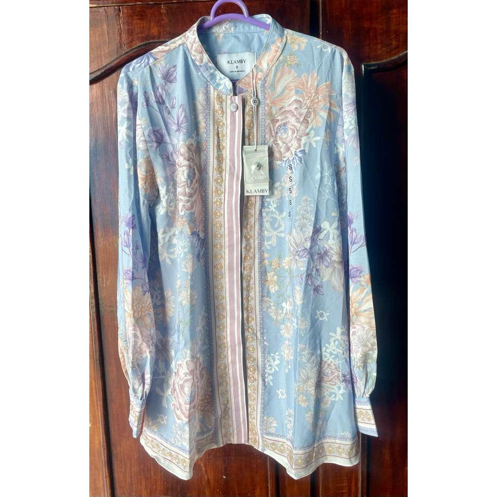 Sagara Shirt S Wearing Klamby