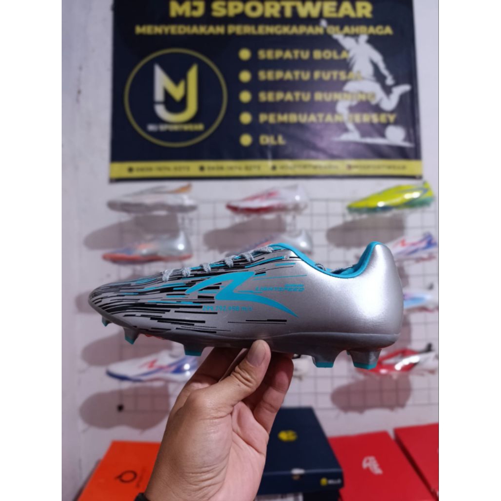 Sepatu Bola Specs Lightspeed Reborn Silver Black Aqua