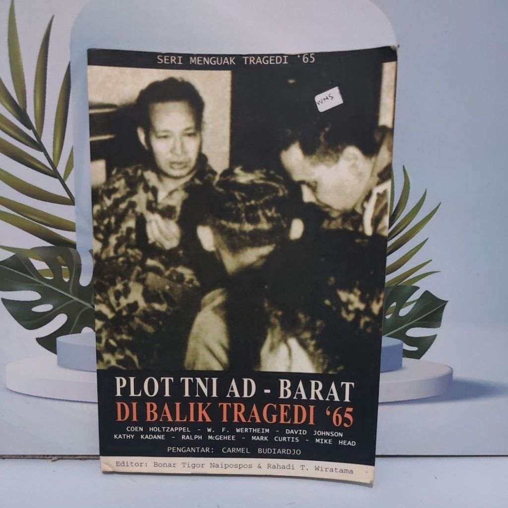 Buku Bacaan Seri Menguak Tragedi '65 Berjudul Plot TNI AD- Barat Di Balik Tragedi '65 Bahasa Indones