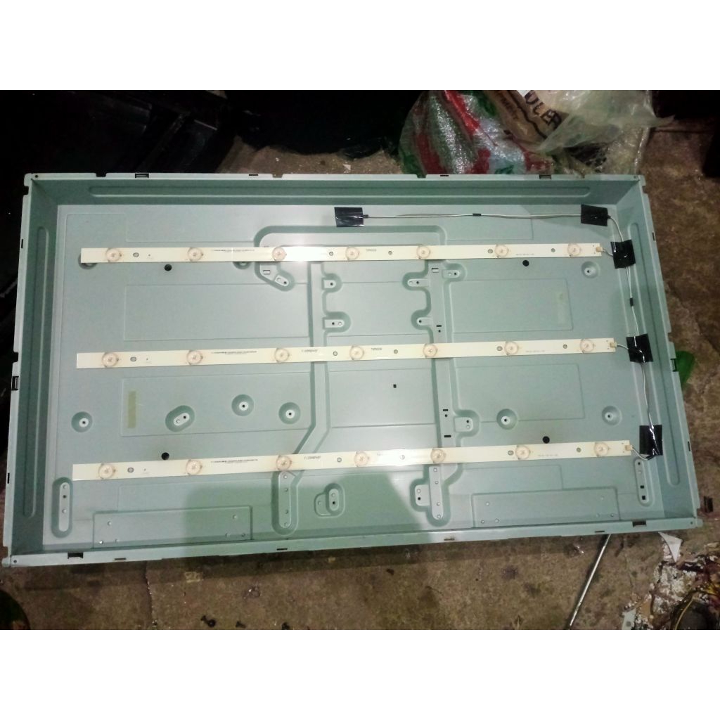 BL Backlight Panasonic TH-32A400G-32A408G-32A410G-32C400G-32C410G-32ES500G-32AS610G Original