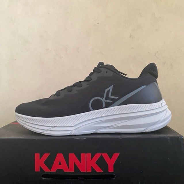 Sepatu Kanky Story Michi x Dr.Tirta  Black/Grey  44 100%Ori BNIB