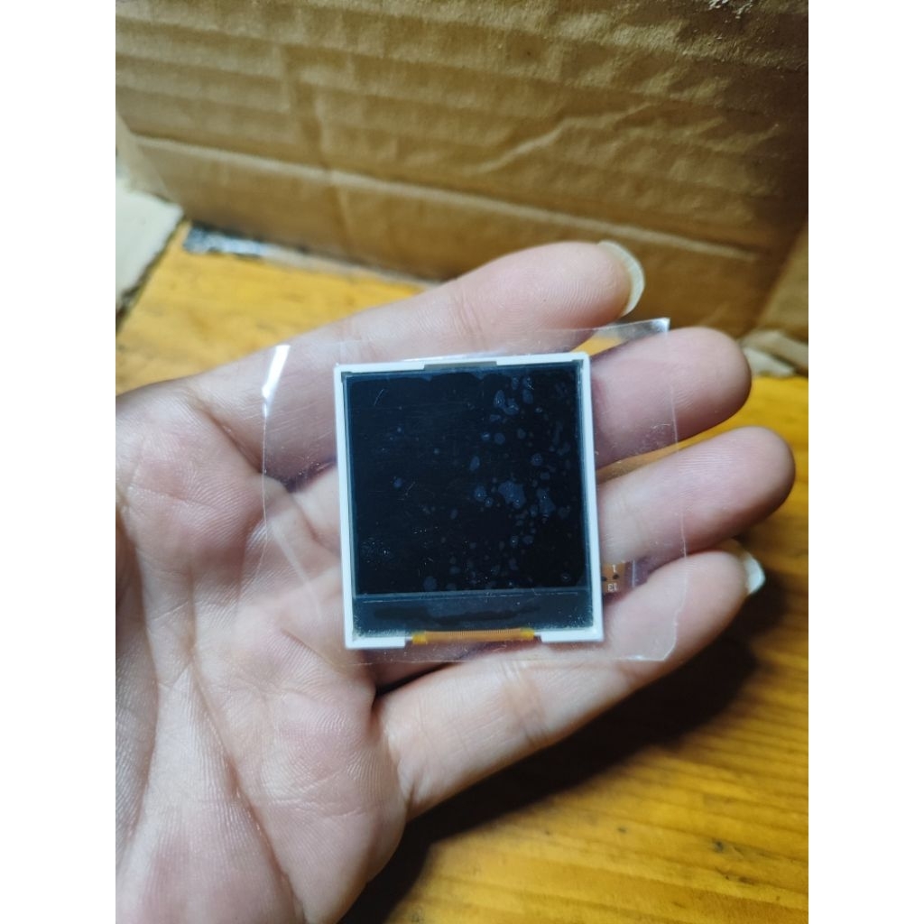 lcd hp LG kp-100 (hp jadul)