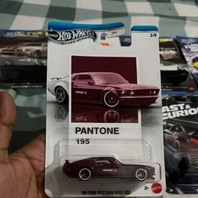 Hotwheels pantone mustang