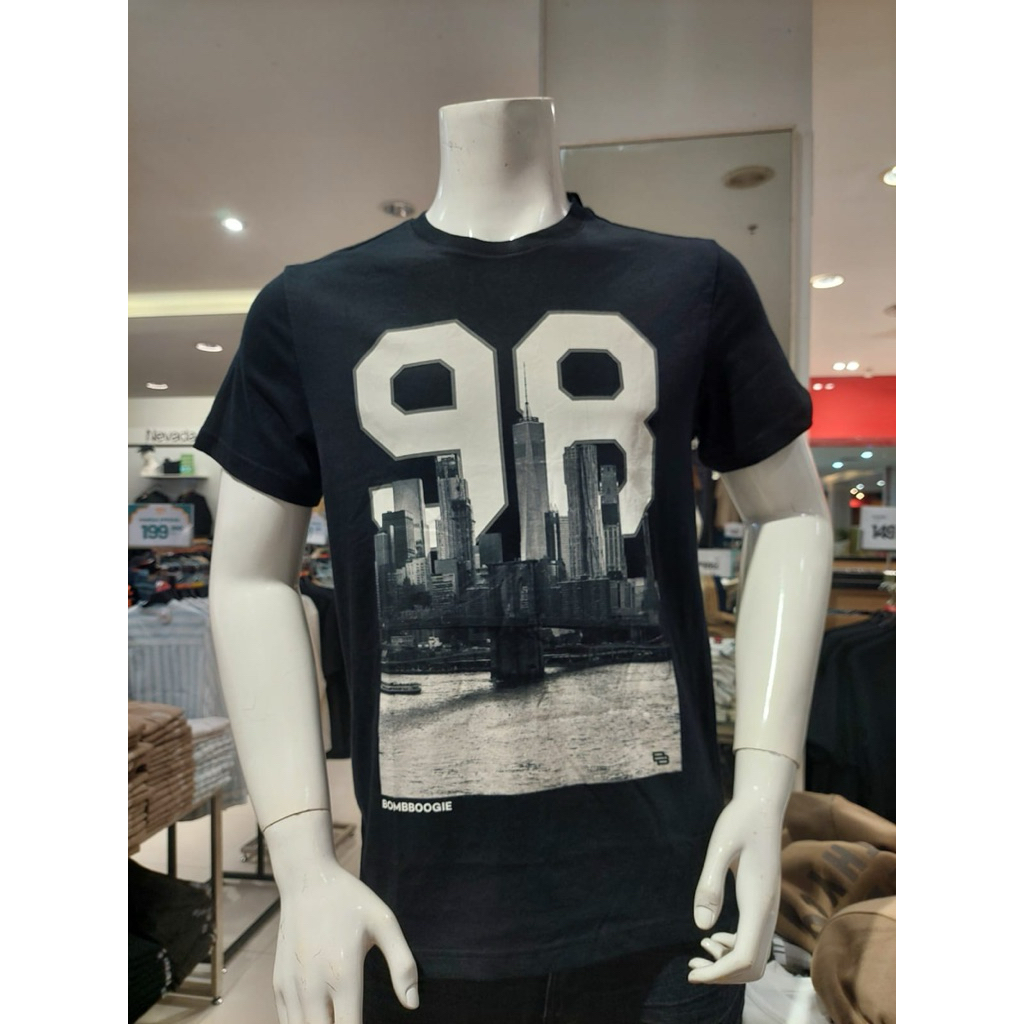 kaos merk BOMBBOOGIE original slimfit hitam