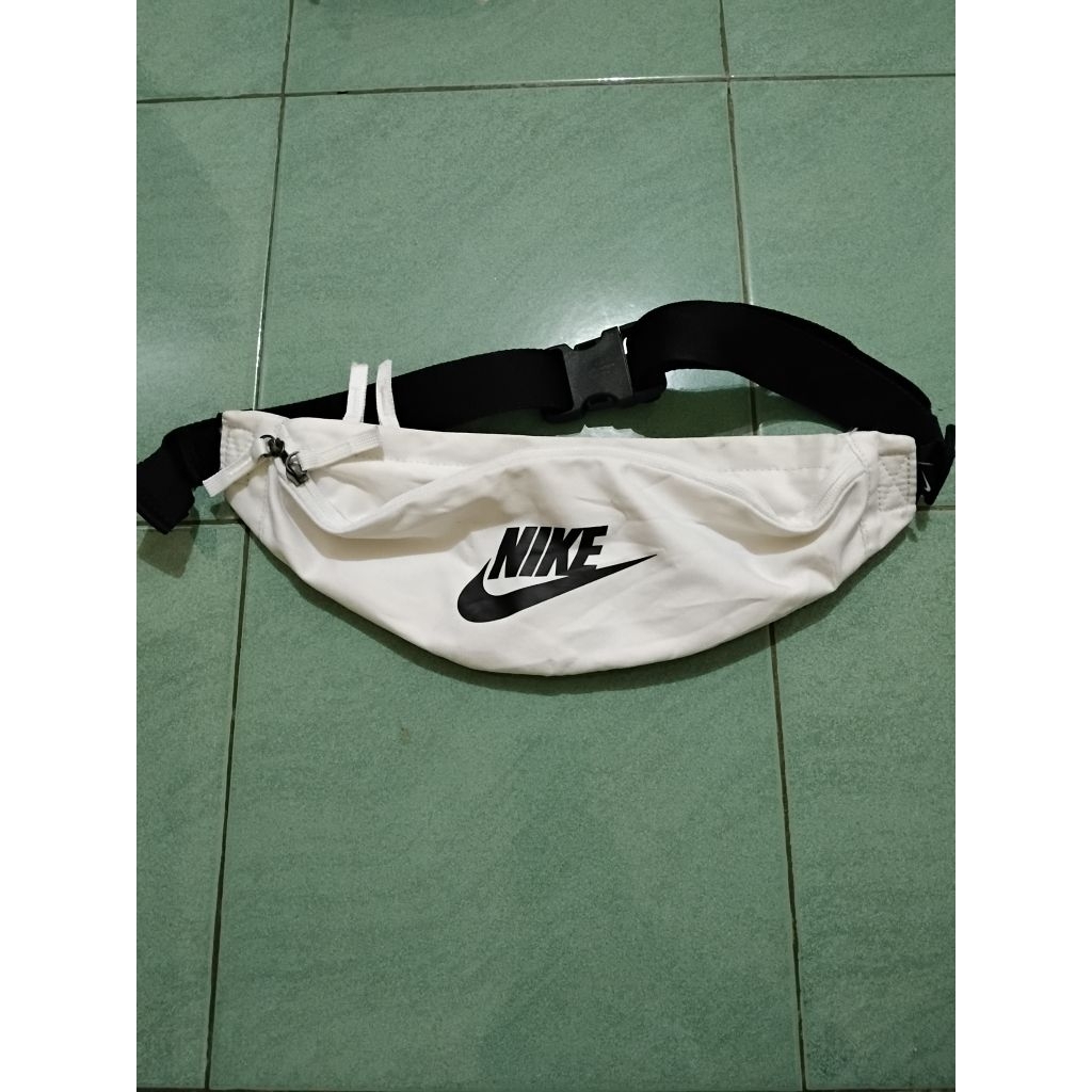 Wb nike white