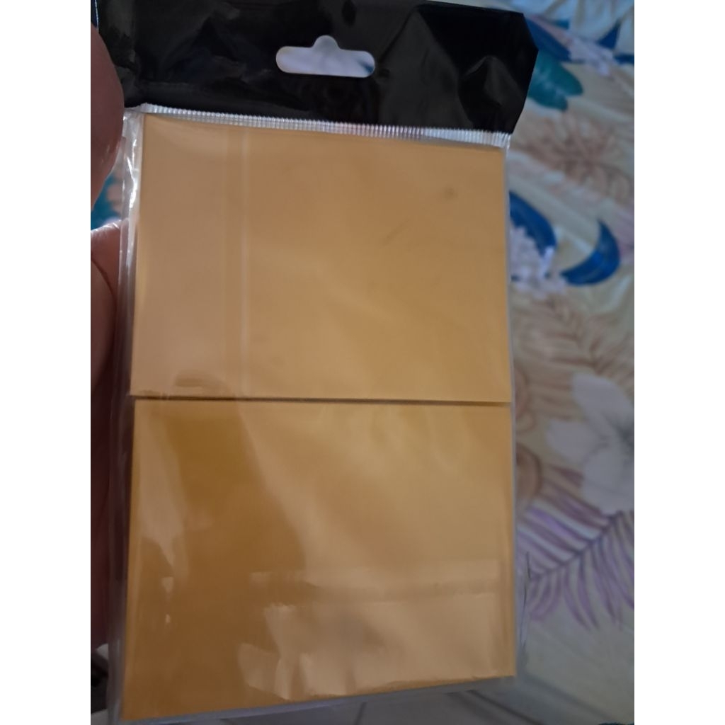 Sleeve kartu TCG