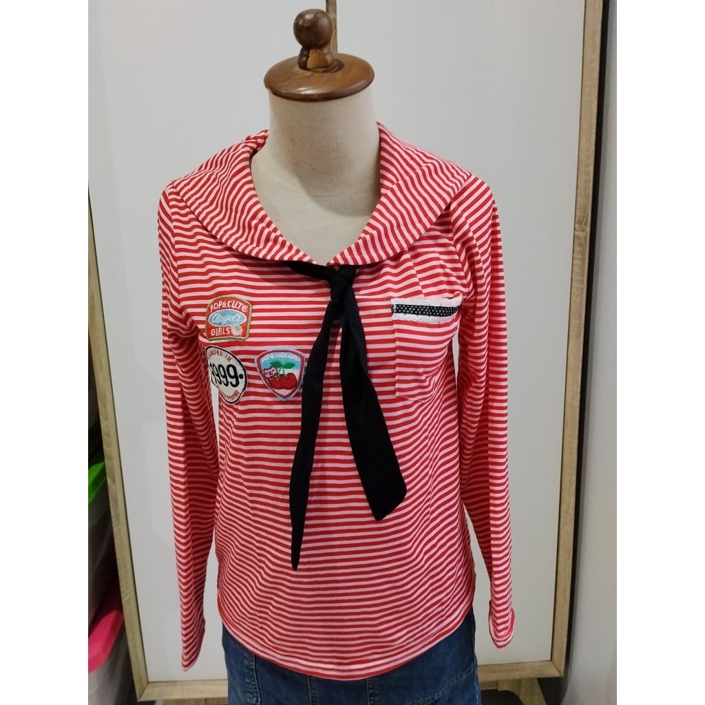 kawaii top. preloved
