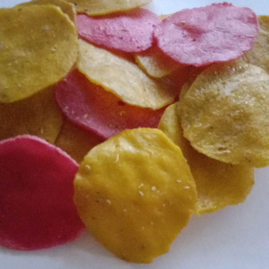 Kerupuk Upil Mentah 1kg Rasa Pedas Manis| Kerupuk Mentah  Bisa Goreng Pasir / Minyak