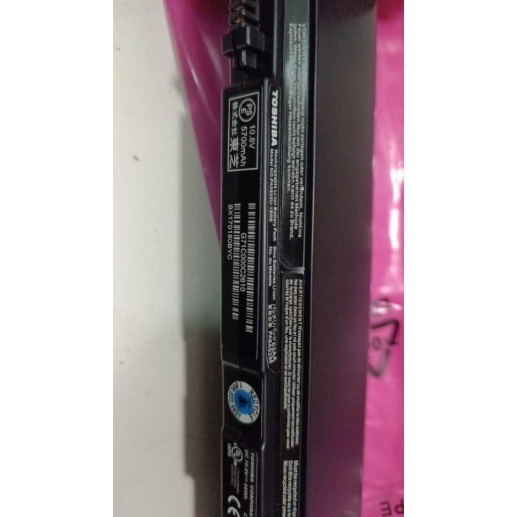 Baterai batre batray batrai laptop Toshiba R830 R700 PA3832U-1BRS