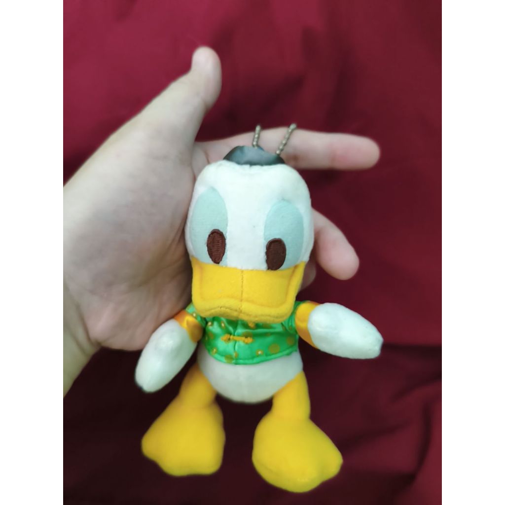 ganci boneka donald duck disney sega