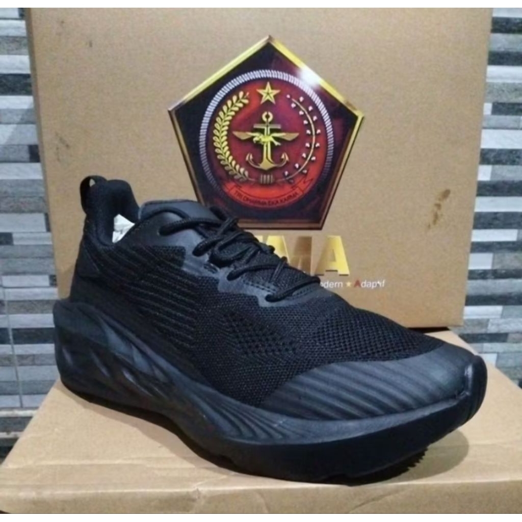 sepatu olahraga mabes TNI terbaru 2025