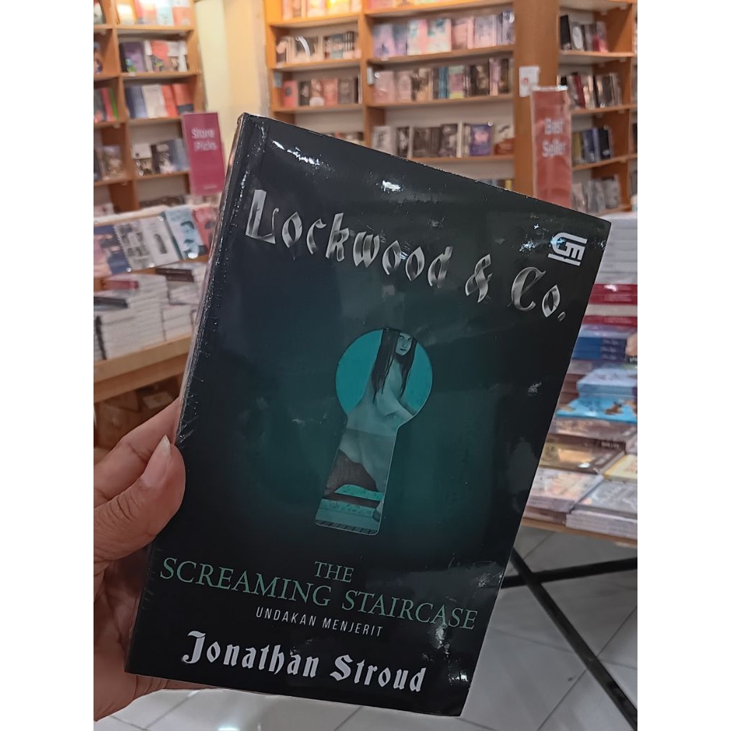 pojokevian72- Lockwood & Co#1: Undakan Menjerit (The Screaming Staircase)