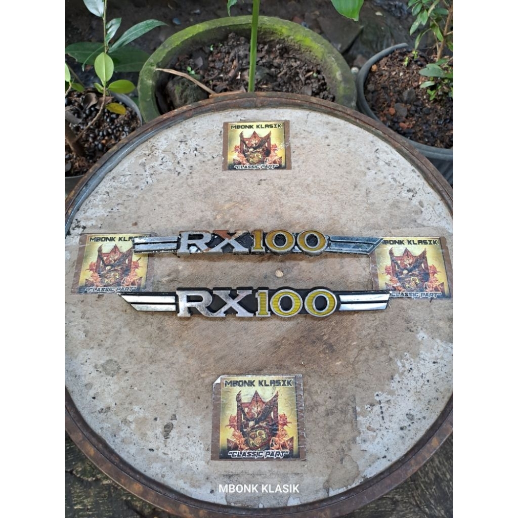 logo emblem box tutup aki yamaha rx100 ORIGINAL emblem tepong aki rx 100 emblem box aki rx100 emblem