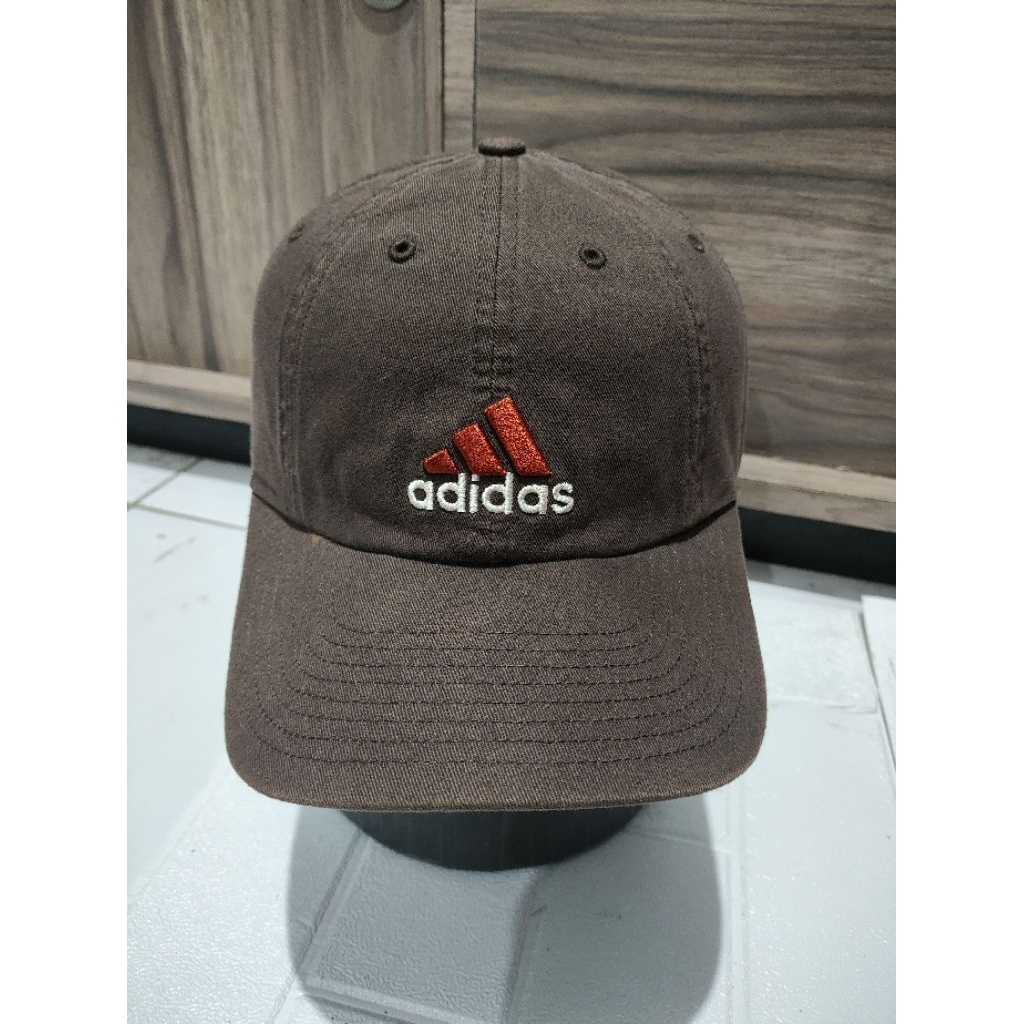 Adidas topi adidas climalite warna coklat gelap original