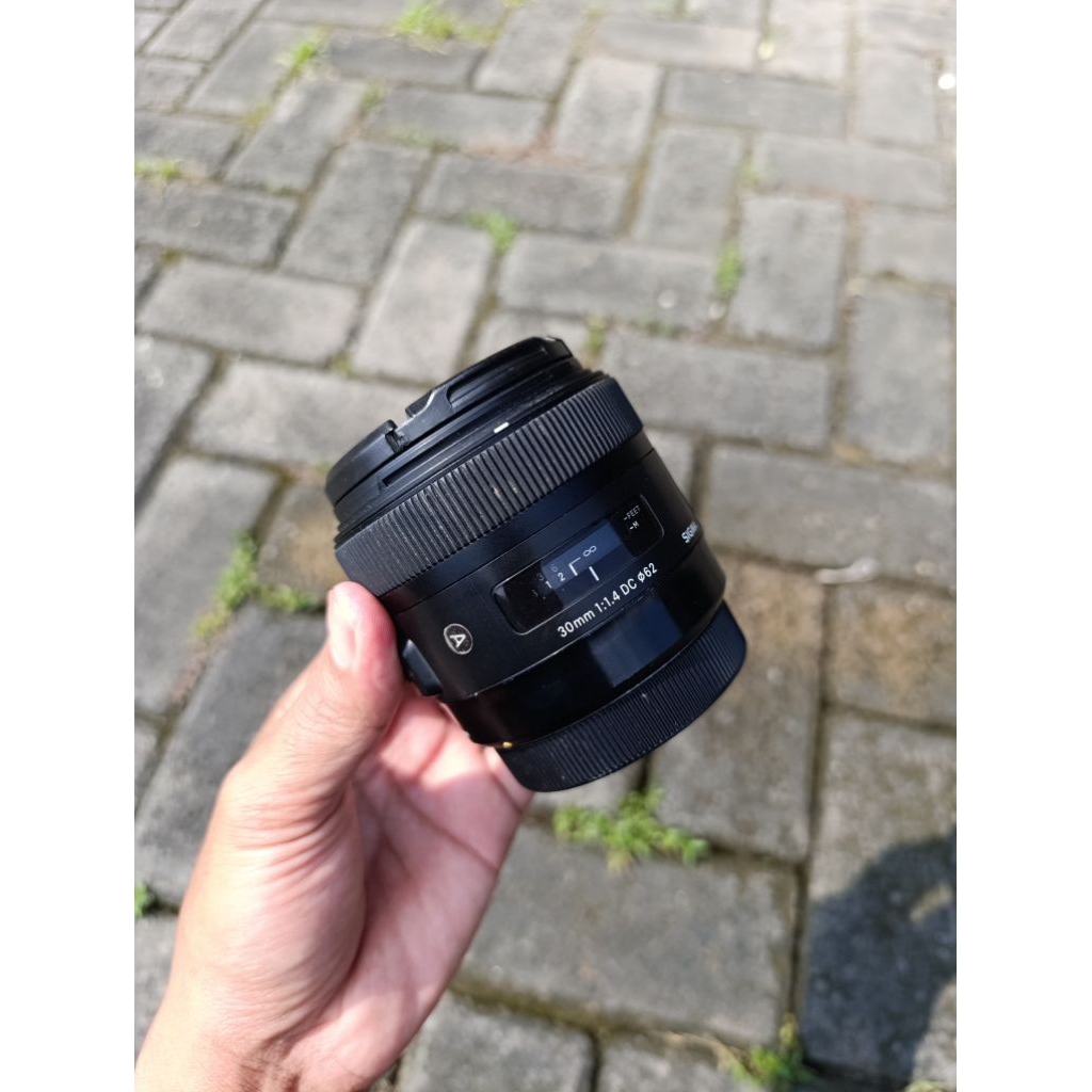 LENSA SIGMA 30MM F1.4 FOR CANON APSC