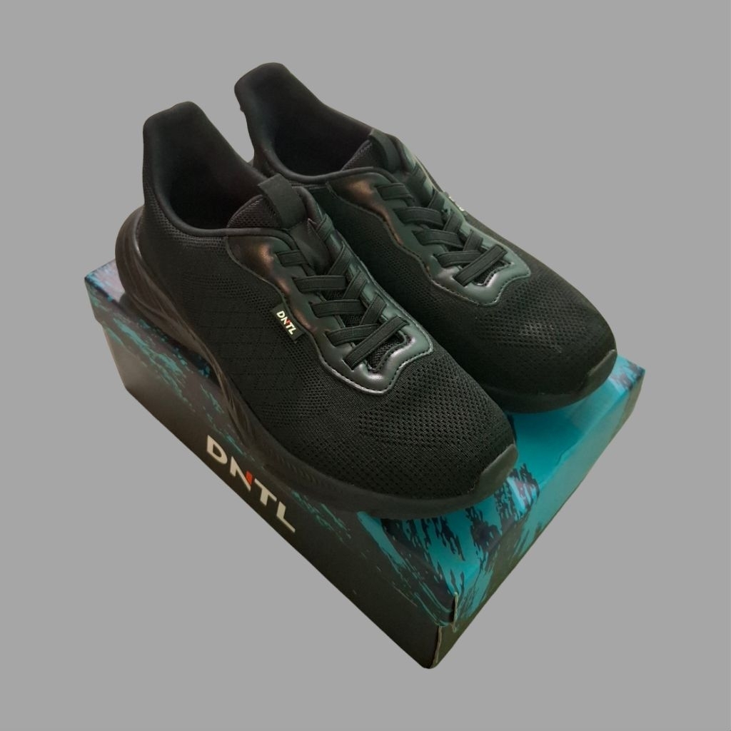 Sepatu Donatello TL305101 Sneakers Wanita Hitam
