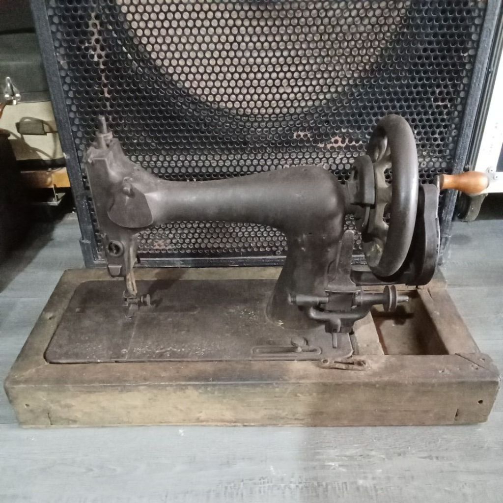 Mesin Jahit PFAFF 3612 Jerman Langka