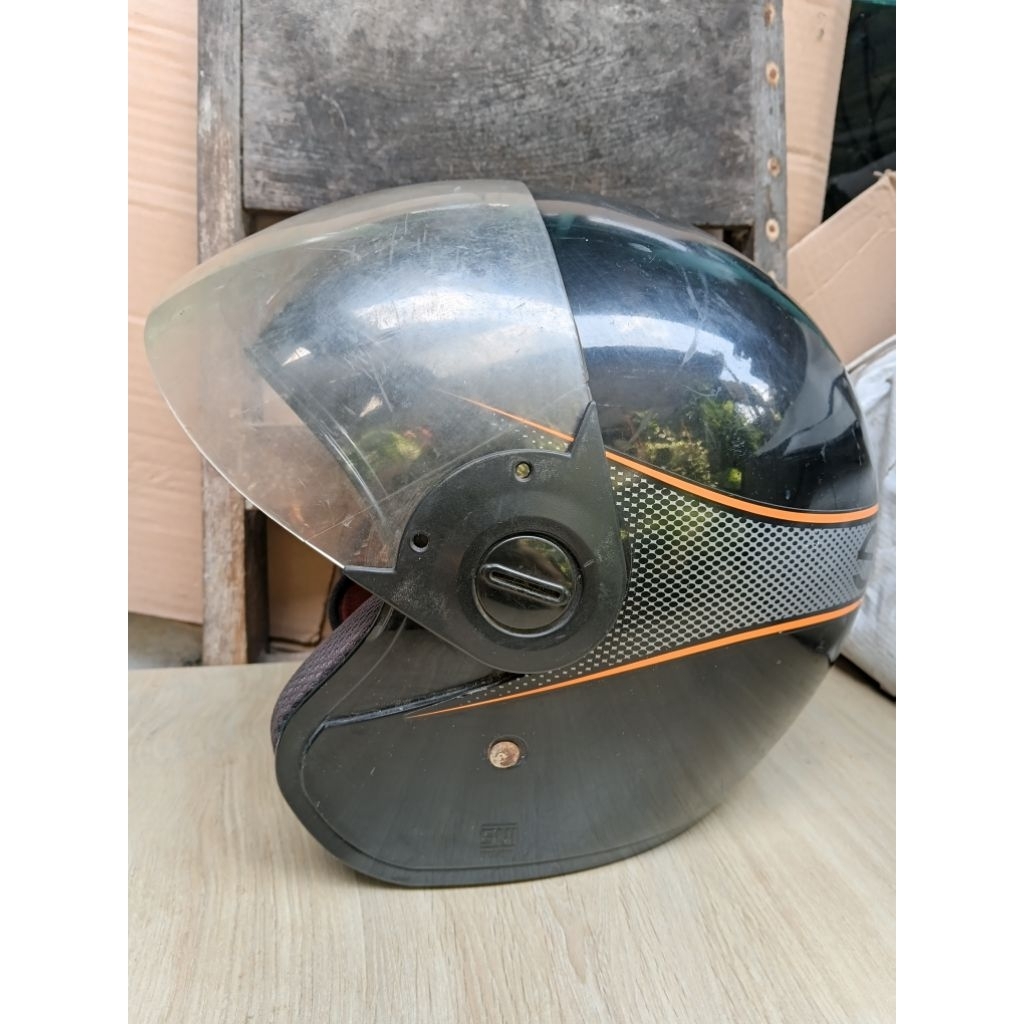 Helm Scoopy bekas