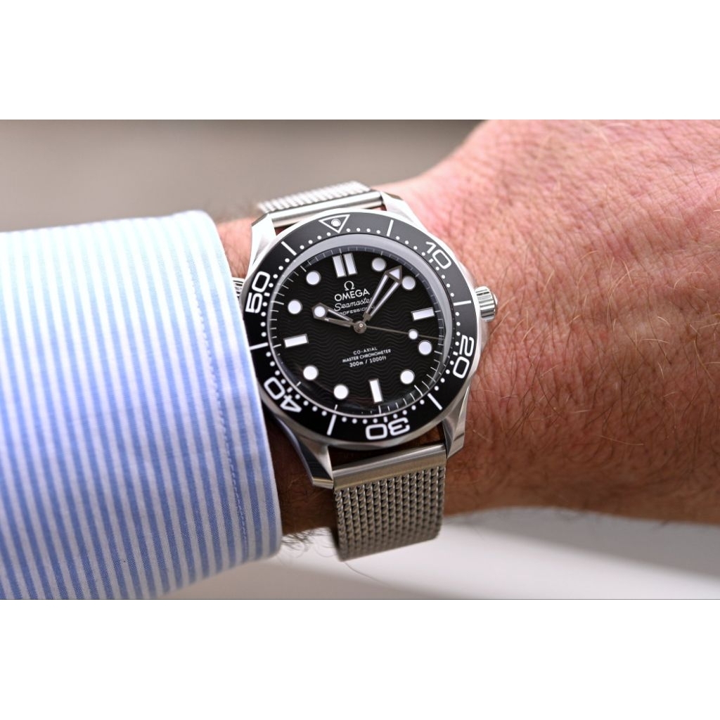 Omega Seamaster Diver 300m Black Steel 210.30.42.20.01.010