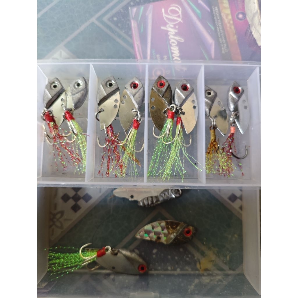 lure vib hs sirip hiu 6/7/8/9gram,umpan dasar ikan gabus,tinggal cat