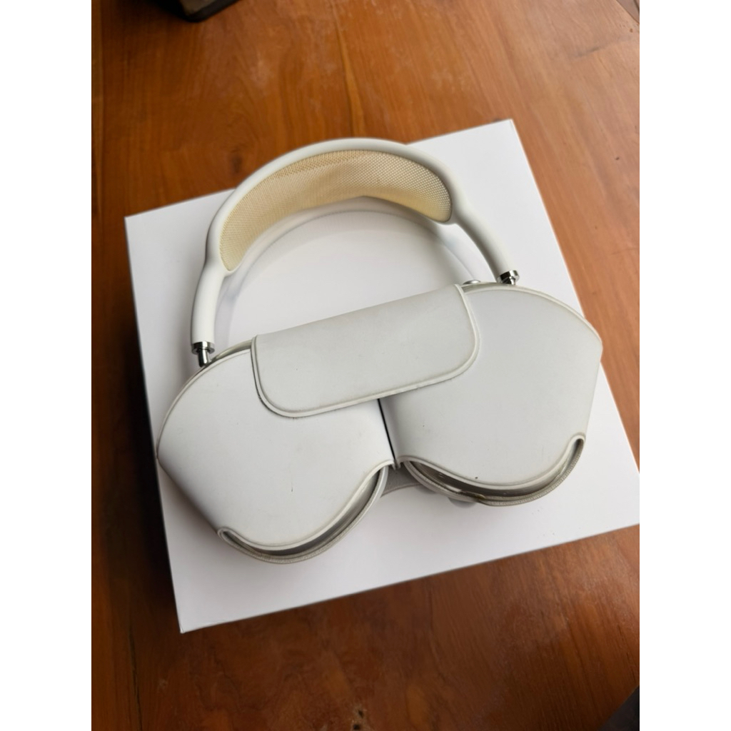 Apple AirPods Max Gen-1 (Lightning)